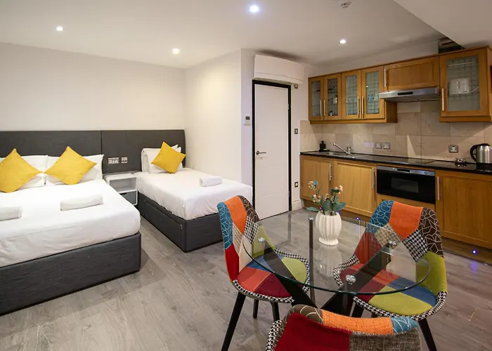 Imperial Court Suites