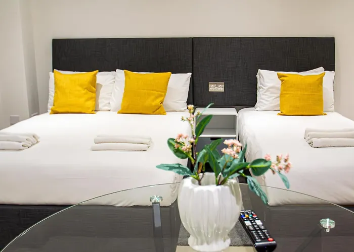 Imperial Court Suites